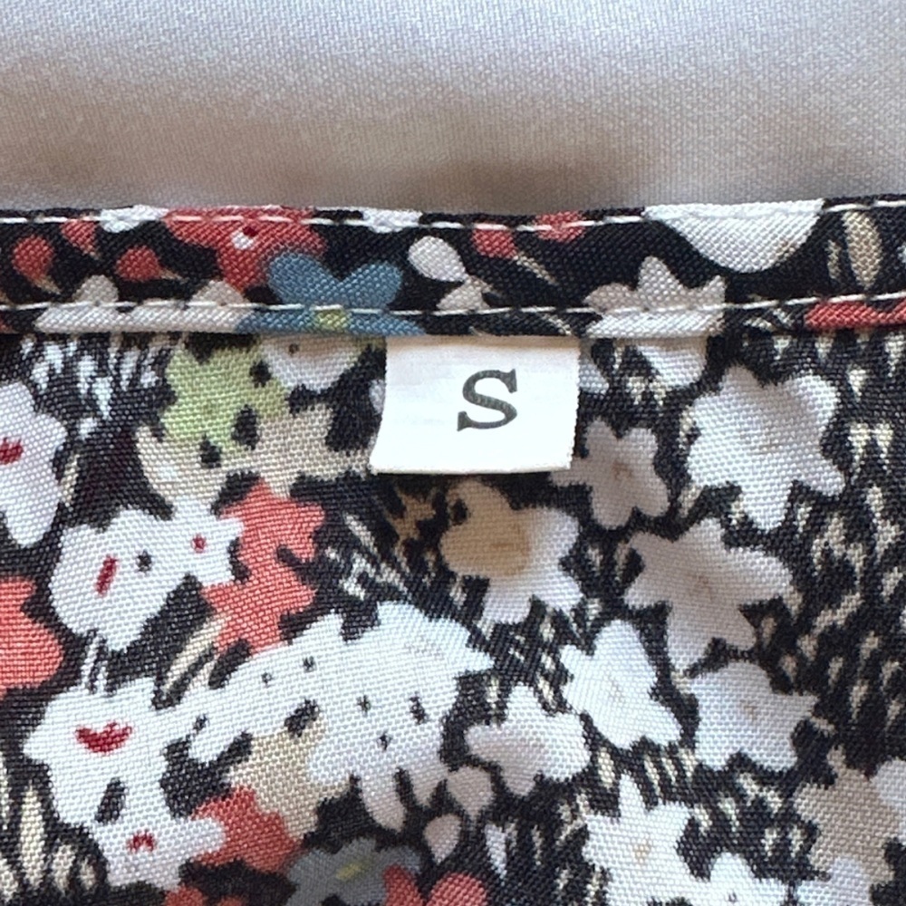 SHEIN Multicolor Floral Top - Picture 6 of 6